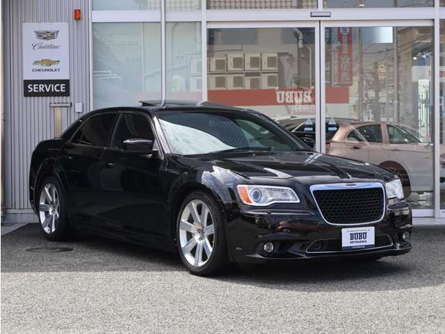 300SRT8