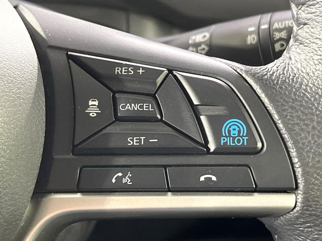 セレナ1.2 e-POWER ハイウェイスターV