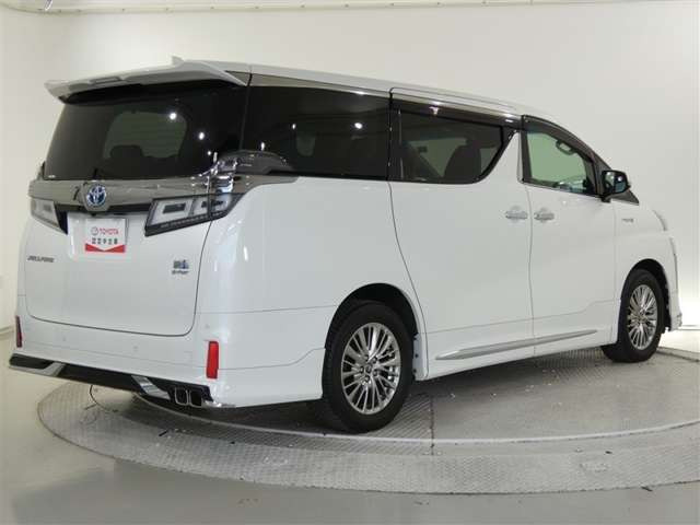 ヴェルファイアハイブリッド 2.5 ZR Gエディション E-Four 4WD
