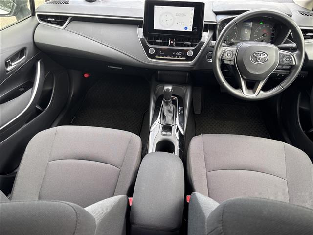 カローラ1.8 ハイブリッド G E-Four 4WD