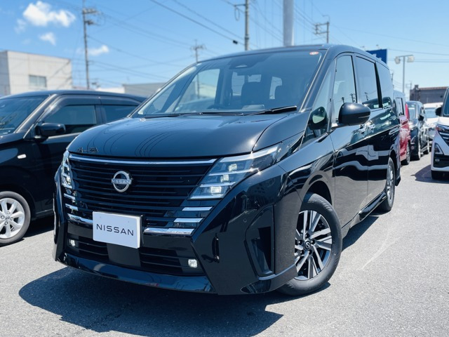 セレナ1.4 e-POWER ハイウェイスターV