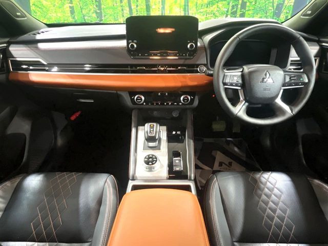 アウトランダーPHEV 2.4 P 4WD