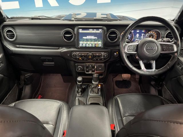 ラングラーアンリミテッド サハラ 4WD