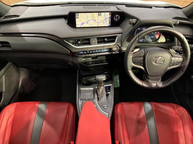 UX200 Fスポーツ