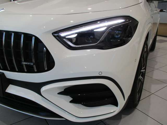 GLAクラスAMG GLA35 4マチック 4WD