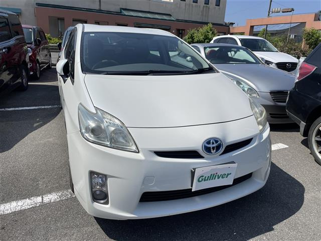 プリウス1.8 S