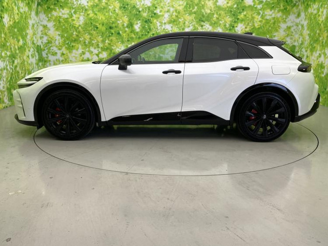 クラウンスポーツ2.5 Z E-Four 4WD