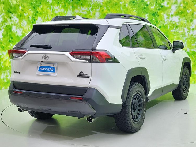 RAV42.0 アドベンチャー オフロードパッケージ 4WD