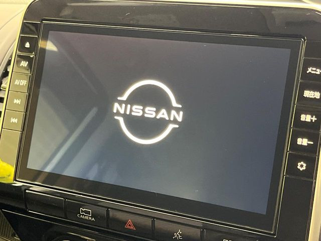 セレナ1.2 e-POWER ハイウェイスターV アーバンクロム