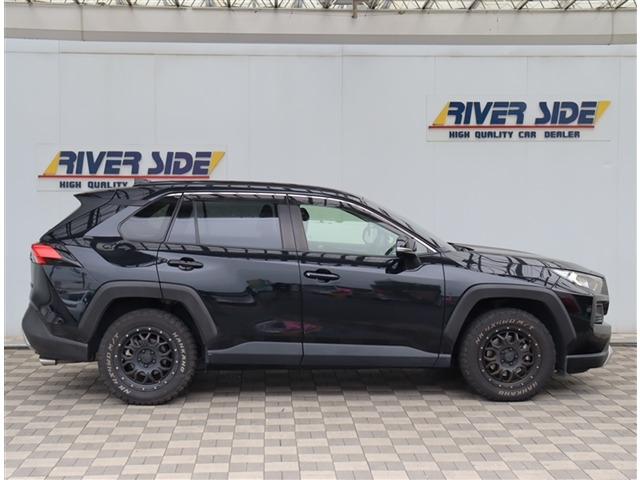 RAV42.0 アドベンチャー 4WD