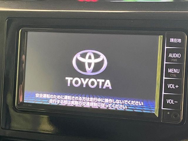 �y�����i�r�z�l�C�̏����i�r�𑕔����Ă���܂��B�i�r�̎g���₷���͂������A�I�[�f�B�I�@�\���[��!�L�����v�◷�s�͂������A�ʋ΂┃�����ȂǕ��i�̃h���C�u���y�����Ȃ�͂���