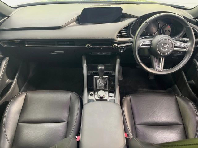 MAZDA3ファストバック1.8 XD Lパッケージ