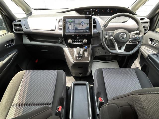 セレナ1.2 e-POWER ハイウェイスターV