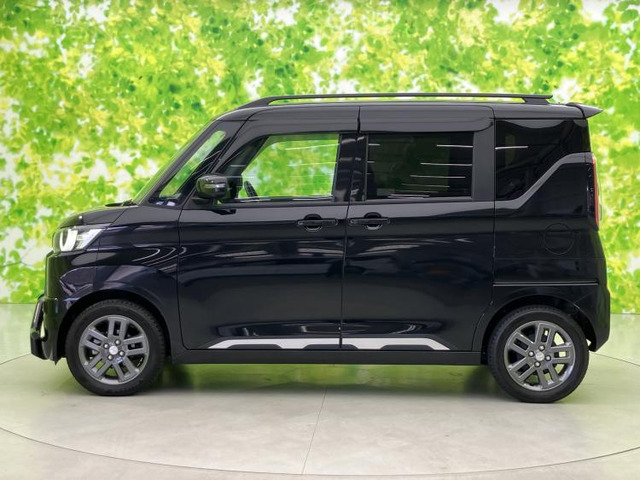 デリカミニT プレミアム 4WD