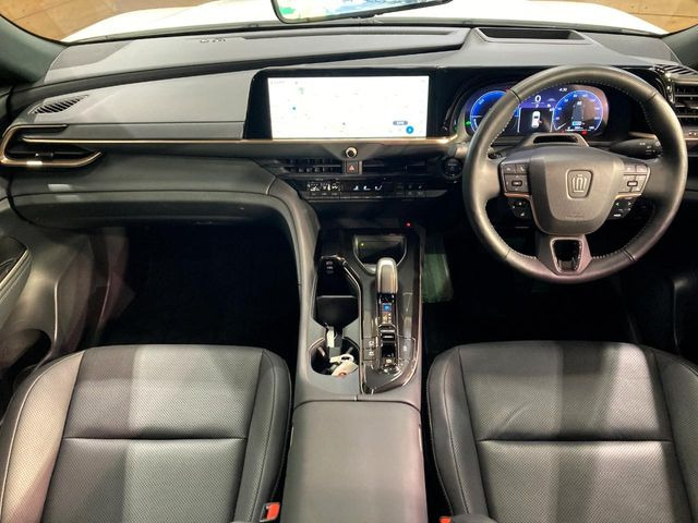 クラウンスポーツ2.5 Z E-Four 4WD