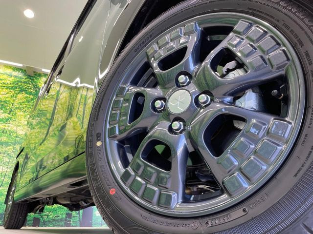 �y15�C���`�A���~�z�C�[���z�O�ςɃ}�b�`�����A���~�z�C�[���𑕒����Ă���܂��B�e��A���~�z�C�[����A�X�^�b�h���X�^�C�����戵�����Ă���܂��B���񂲑��k����������