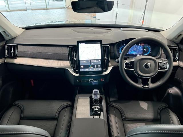 XC90ウルトラ T8 AWD プラグインハイブリッド 4WD