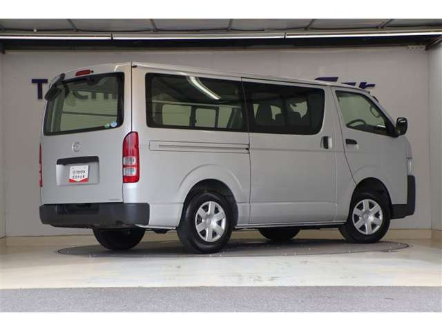 ハイエースバン2.8 DX ロング ディーゼル 4WD