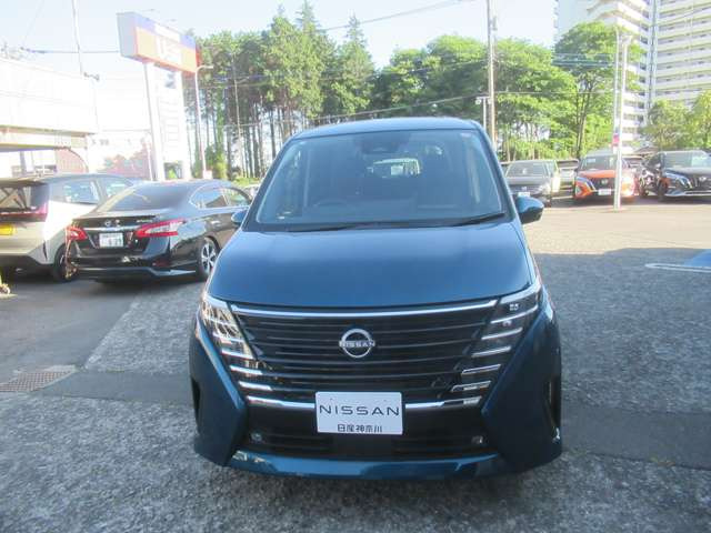 セレナ1.4 e-POWER ハイウェイスターV