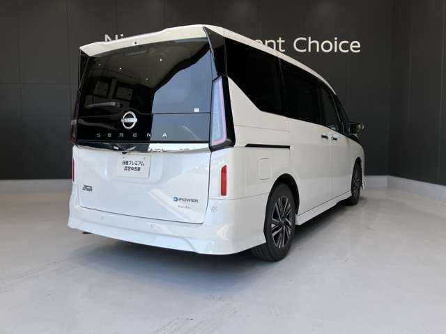 セレナ1.4 e-POWER ハイウェイスターV