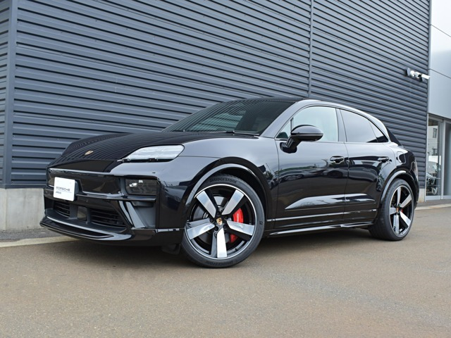 マカンGTS 4WD