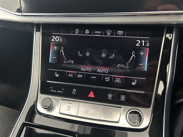 Q755 TFSI クワトロ Sライン 4WD