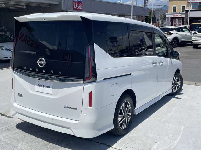 セレナ1.4 e-POWER ハイウェイスターV