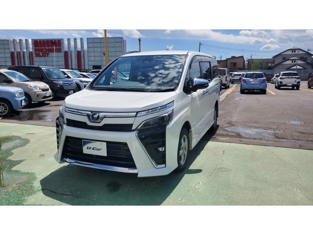 ヴォクシー2.0 ZS 煌II 4WD
