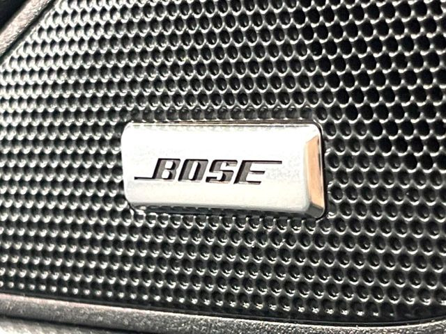 �yBOSE�T�E���h�V�X�e���z���[�J�[�I�v�V�����̍��i�ʃT�E���h�V�X�e���𓋍ځB��p�̃`���[�j���O���{���ꂽ�召�l�X�ȃX�s�[�J�[����ǎ��ȃT�E���h���t�ł��A�Տꊴ���ӂ�鉹����Ԃ����o���܂��B