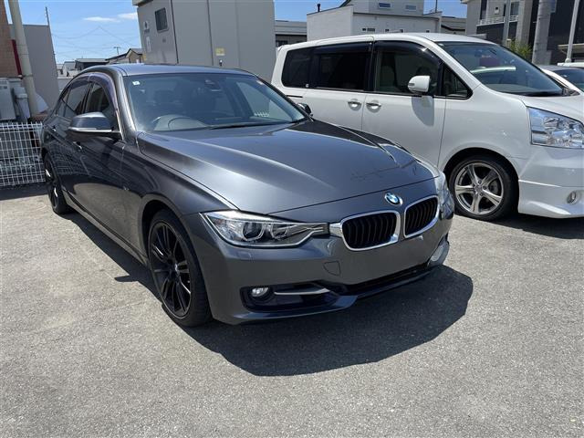 3シリーズセダン320i スポーツ