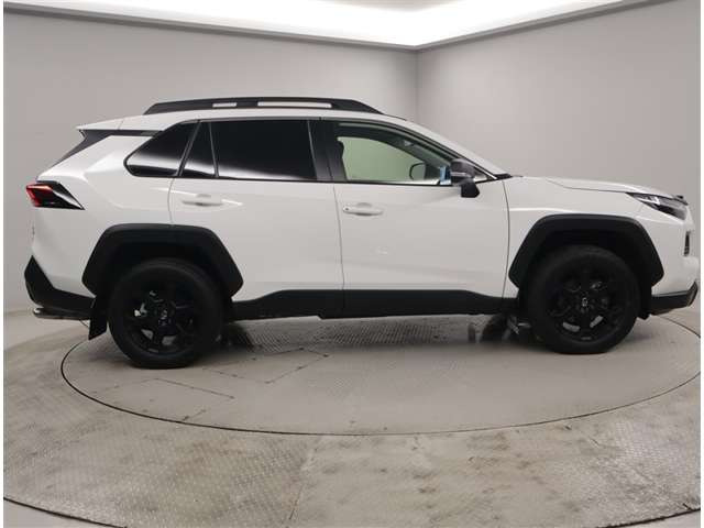 RAV42.5 ハイブリッド アドベンチャー オフロードパッケージ II E-Four 4WD