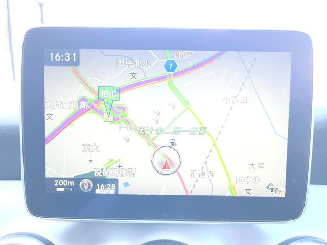 �������i�r:��̊��̂���i�r�́A����������ԓ������o���Ă���܂��B�I�[�f�B�I�@�\���[�����Ă���܂��̂ŁA�^�]�����y���߂܂���