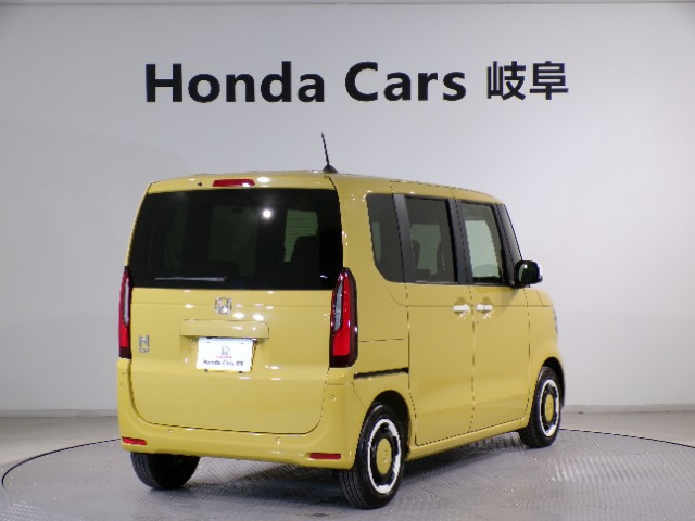 N-BOXファッションスタイル モノトーン