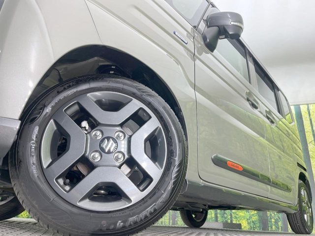 �y�����A���~�z�C�[���z�O�ςɃ}�b�`���������A���~�z�C�[���𑕒����Ă���܂��B�e��ЊO�A���~�z�C�[����A�X�^�b�h���X�^�C�����戵�����Ă���܂��B���񂲑��k����������