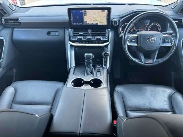 ランドクルーザー3003.3 GRスポーツ ディーゼル 4WD