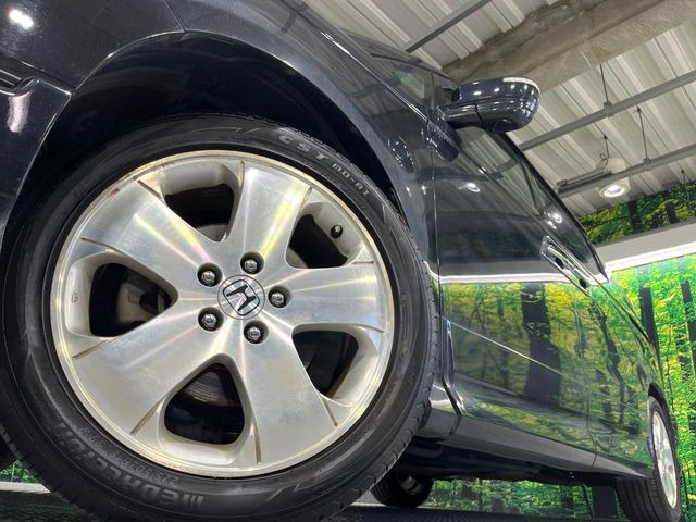 �y����18�C���`�A���~�z�C�[���z�O�ςɃ}�b�`���������A���~�z�C�[���𑕒����Ă���܂��B�e��ЊO�A���~�z�C�[����A�X�^�b�h���X�^�C�����戵�����Ă���܂��B���񂲑��k����������