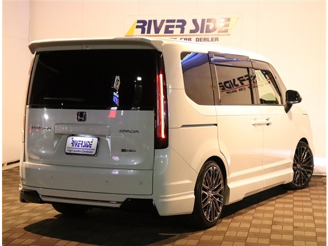 ステップワゴン2.0 e:HEV スパーダ
