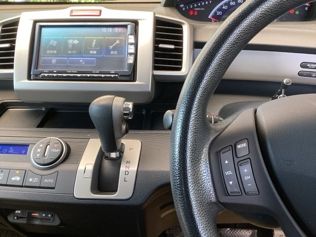 フリード1.5 G ジャストセレクション