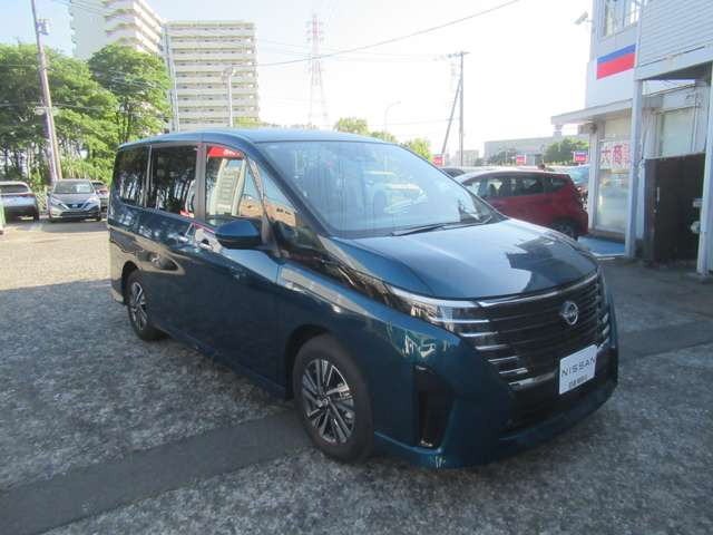 セレナ1.4 e-POWER ハイウェイスターV