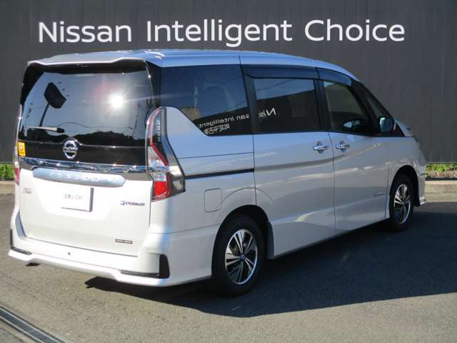 セレナ1.2 e-POWER ハイウェイスターV