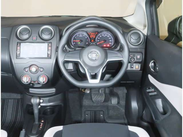 ノート1.2 X FOUR 4WD