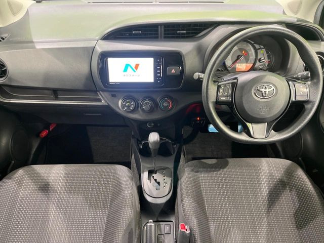 ヴィッツ1.3 F 4WD