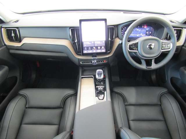 XC60ウルトラ B5 AWD 4WD