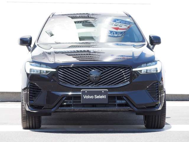XC60ウルトラ T6 AWD プラグイン ハイブリッド ブラック エディション 4WD