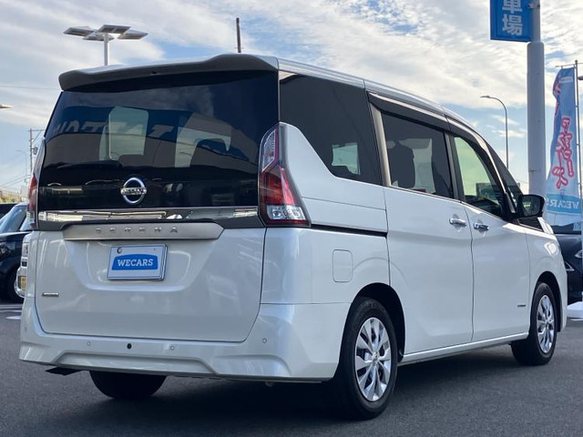 セレナ2.0 XV