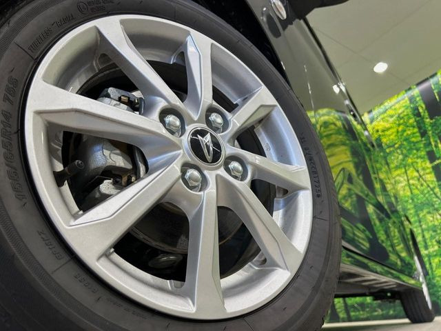 �y����14�C���`�A���~�z�C�[���z�O�ςɃ}�b�`���������A���~�z�C�[���𑕒����Ă���܂��B�e��ЊO�A���~�z�C�[����A�X�^�b�h���X�^�C�����戵�����Ă���܂��B���񂲑��k����������
