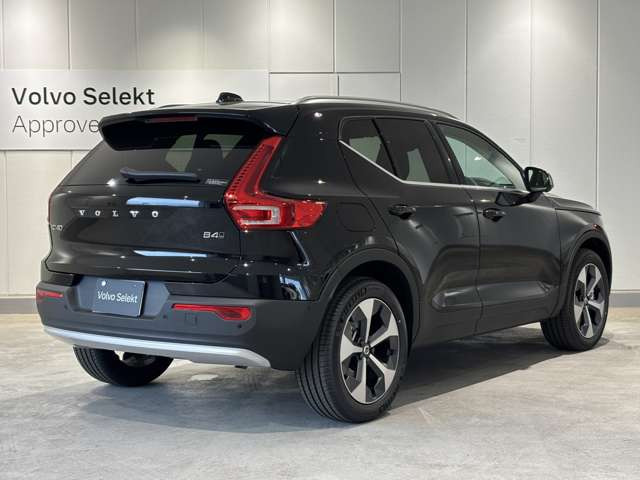 XC40ウルトラ B4 AWD 4WD