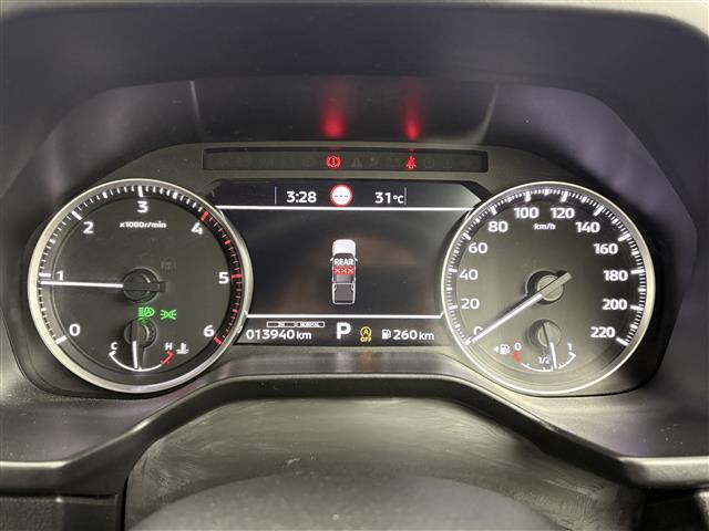 トライトン2.4 GSR ディーゼル 4WD