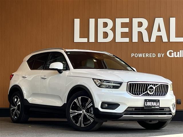 XC40B4 AWD インスクリプション 4WD