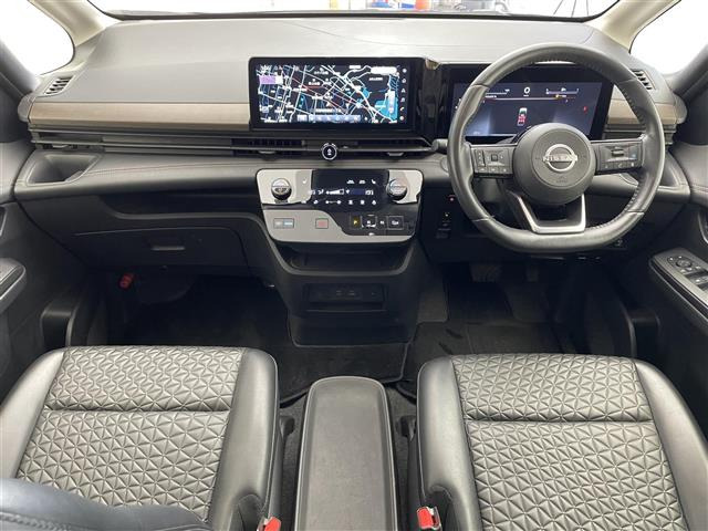 セレナ1.4 e-POWER ハイウェイスターV